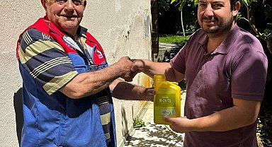 Kuyucak'ta atık getiren üretici sıvı gübre ile ödüllendirildi