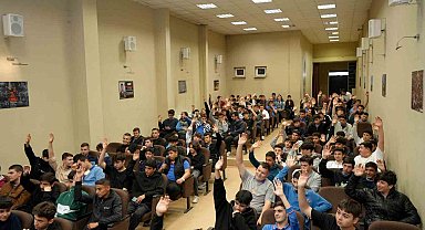 Liseli gençler erbaplarla buluştu