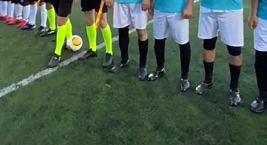 Maddi destek alamadıkları için maça lastik ayakkabıyla çıktılar