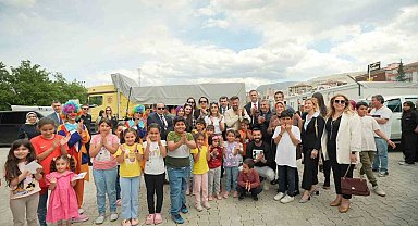 Malatyalı depremzede anneler ve çocuklarına Sivas'tan anlamlı ziyaret