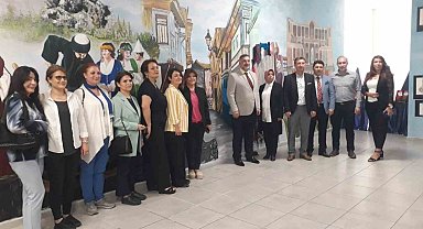 Manisa Arif Çeler Kız Anadolu İmam Hatip Lisesinden görsel sanatlar sergisi