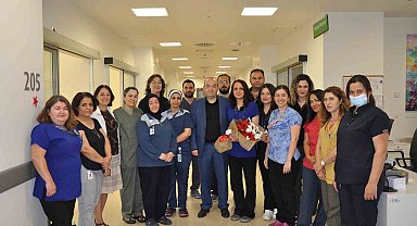Manisa Şehir Hastanesi yönetiminden yılın hemşiresine tebrik