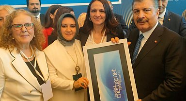 Manisa'da yılın ebesi Kula'dan