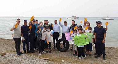 Mersin'de deniz altında ve sahilde çevre temizliği yapıldı