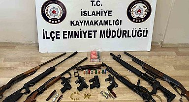 Meskun mahalde havaya silahla ateş açan 9 kişi yakalandı