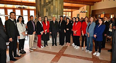 MHP lideri Bahçeli: " Cezaevinde güçlük çeken insanları dikkate aldığınızda bunu takdirle karşılamaktan başka bir şey düşünülmemelidir"
