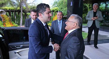 MHP'li Özdemir'den Başkan Büyükkılıç'a ziyaret