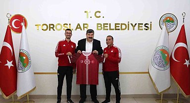 Milli Bocce Sporcusu, şampiyona öncesi heyecanını Başkan Yıldız ile paylaştı
