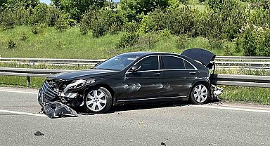 Milli Eğitim Bakanı'nın makam aracı TEM'de kaza yaptı