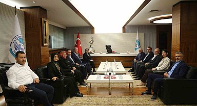 Milli Savunma Komisyonu Başkanı Akar ve Milletvekili Böhürler'den Büyükkılıç'a tebrik ziyareti