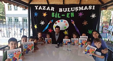 Minik öğrenciler 'Yazar Buluşmasında' imzalı kitapların sahibi oldu