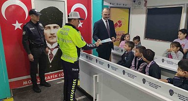 Mobil Eğitim Tırı ile geleceğin duyarlı sürücü adayları yetişiyor