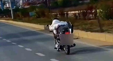 Motosiklet ile tehlikeli yolculuğa polis ekiplerinden ceza