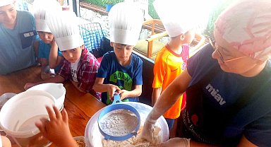 Muğla'da minik şefler kurabiye eğitimi aldı