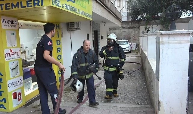 Mutfakta çıkan yangın maddi hasara neden oldu