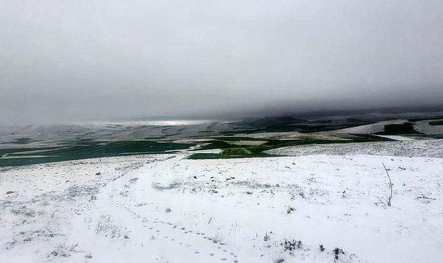 Niğde'de mayıs ayında yüksek kesimler beyaza büründü