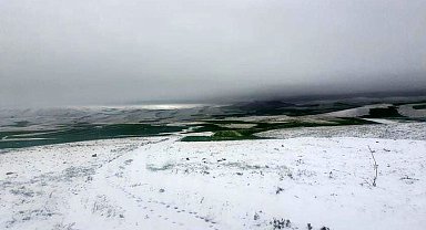 Niğde'de mayıs ayında yüksek kesimler beyaza büründü