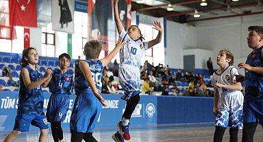 Odunpazarı Belediyesi, 19 Mayıs Spor Şenliği ile genç basketbolcuları buluşturdu