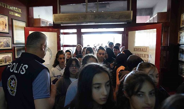 Öğrenciler LGS ve YKS sınavı öncesi Türkiye'de ilk defa Bilecik'te yapılan prova sınavına girdi