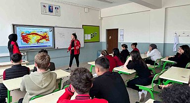 Öğrencilere doğal afet eğitimi