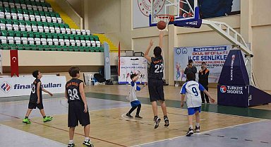 Okul sporları ilçe şenlikleri devam ediyor
