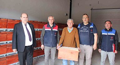 Osmaneli'nde arıcılara yüzde 50 hibe destekli 134 arı kovanı dağıtıldı