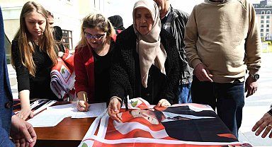 Osmangazi, Ata posterleri ile donatılıyor