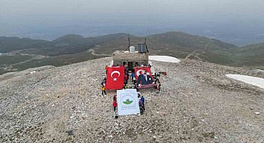 Osmangazili dağcılar Uludağ'ın zirvesinde