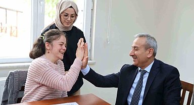 Özel öğrenciler kurslarla yeteneklerini keşfediyor
