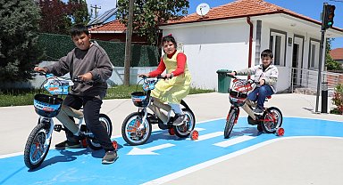 Özel öğrenciler trafik parkla sosyal hayata adapte oluyor