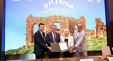 PAÜ'nün yürüttüğü Sillyon Antik Kenti kazı çalışmalara destek için imzalar atıldı