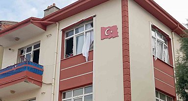 Piknik tüpü bomba gibi patladı, 2 yaralı