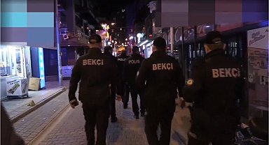 Polis ekiplerinden Barlar Sokağı'na yönelik çalışma
