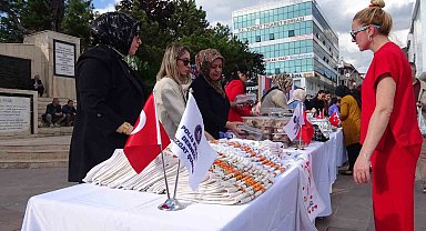 Polis Eşleri Derneği Yozgat Şubesi öğrenciler yararına yardım etkinliği düzenledi