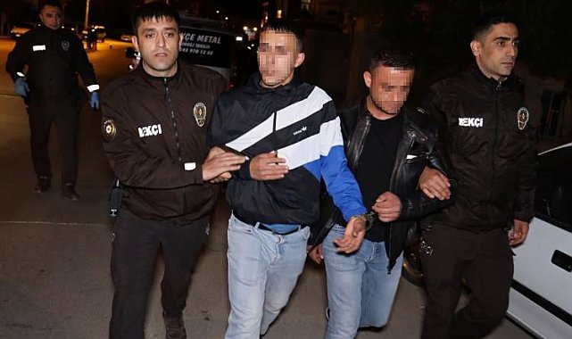 Polisin kovalamacasıyla uyuşturucu maddeyle yakalanan 3 şahıs serbest