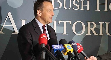 Polonya Dışişleri Bakanı Sikorski: "Avrupa yeniden silahlanmalı"