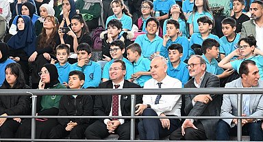 "Okullar Arası Masa Tenisi Turnuvası"nda dereceye girenlere ödülleri verildi