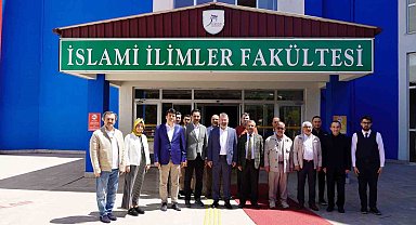 Rektör Kırışık: "Sosyalfest İlahiyat'a ev sahipliği yapacak olmaktan ötürü heyecanlıyız"