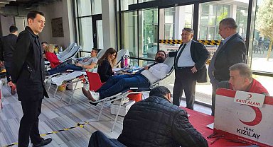 Rektör Özölçer kan bağışı organizasyonuna katıldı