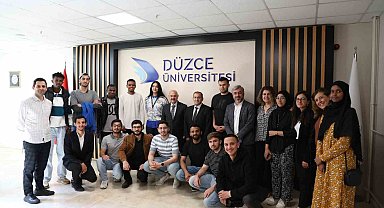 Rektör uluslararası öğrenci temsilcileriyle bir araya geldi