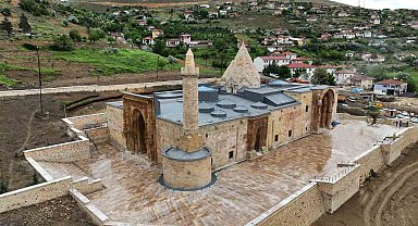 Restorasyonu biten mimari harikada ince işçilik kullanıldı