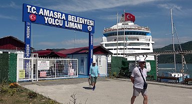 Rus turistler Amasra'ya doyamıyor