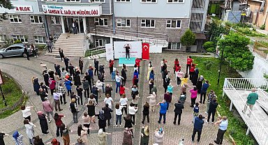 Sağlık için hareketin önemine dikkat çektiler, mesai öncesi egzersiz yaptılar
