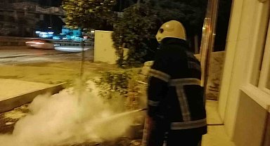 Samandağ'da elektrik tellerinde çıkan yangın söndürüldü