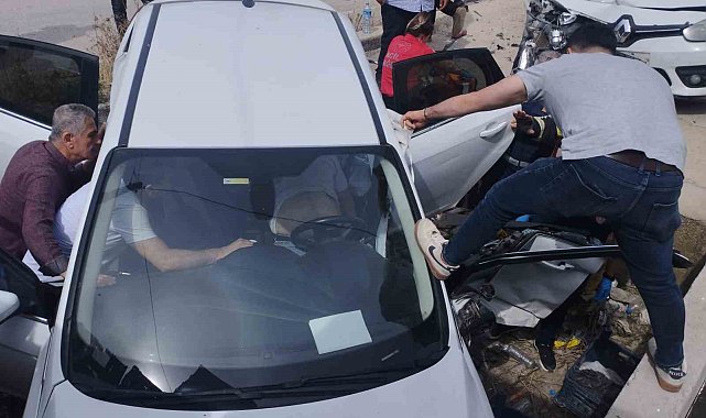 Samandağ'da trafik kazası: 4 yaralı