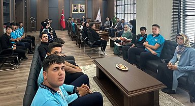 Samsat Kaymakamı Bakan, gençlerle buluşuyor