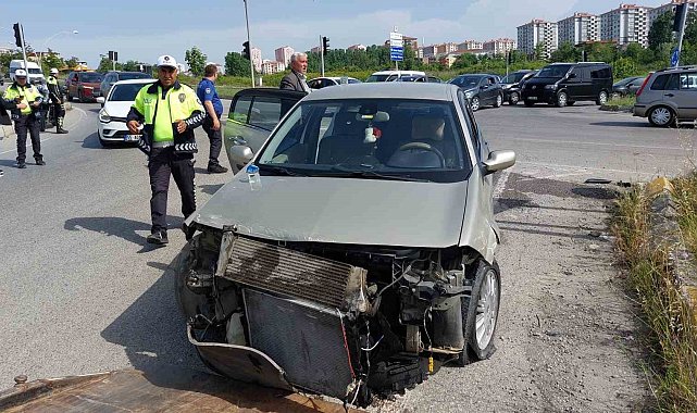 Samsun'da otomobil tır ile çarpıştı: 1 yaralı