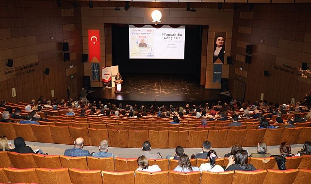 Samsun'da "N'apsak bu gençleri" temalı konferans