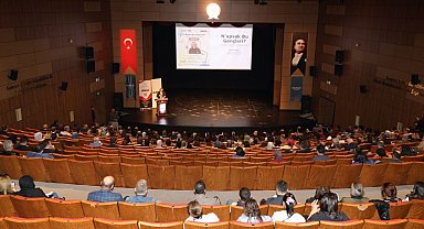 Samsun'da "N'apsak bu gençleri" temalı konferans