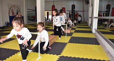 Şehzadeler Belediyesi'nden çocuklara cimnastik kursu